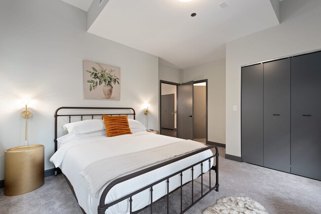 Building Photo - 29 S LaSalle St