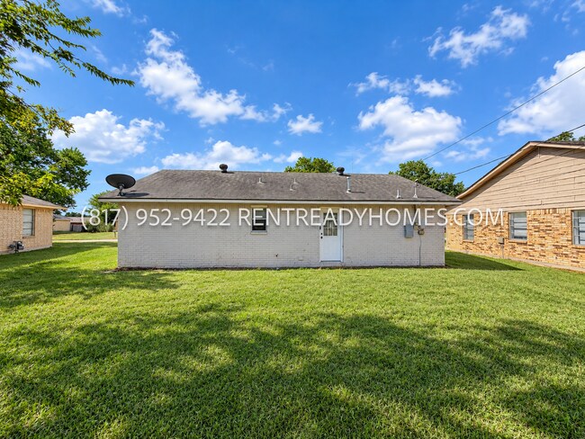 Building Photo - 1111 Bittle Ln