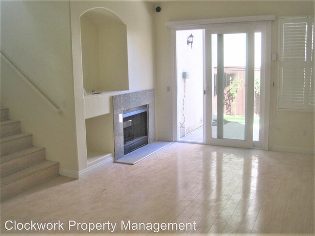 Building Photo - 3 br, 2.5 bath House - 2769 Del Sol Ct