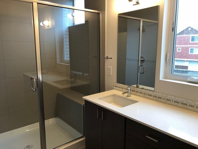 Foto del edificio - Great Townhome for Rent