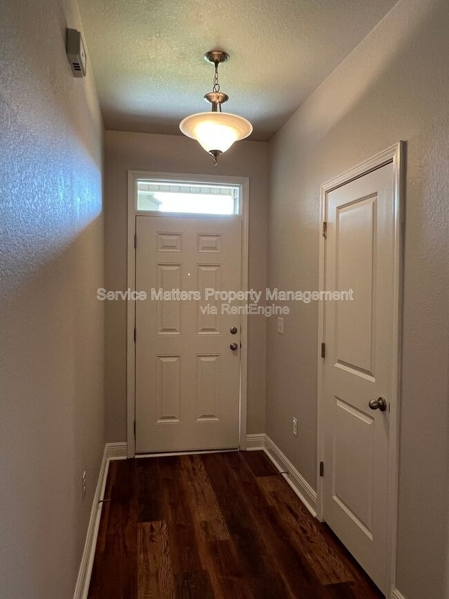 Building Photo - 5257 Parkside Dr