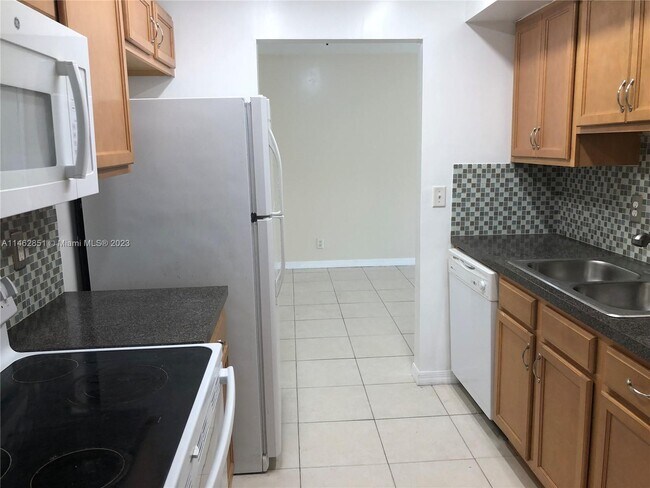 Foto del edificio - 2800 NW 55th Ave