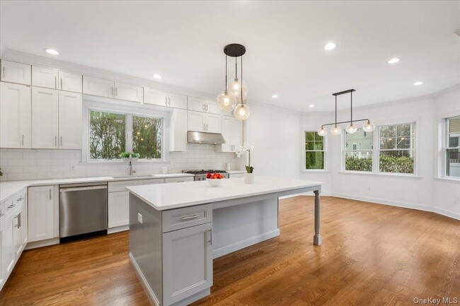 Building Photo - 109 Lee Rd