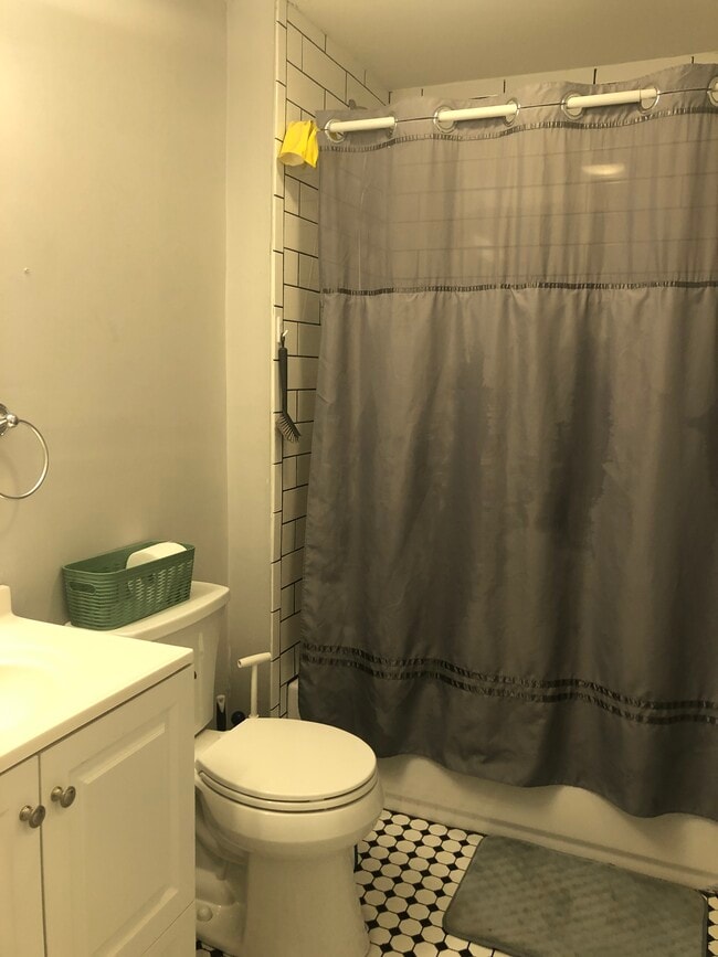 Foto del edificio - 38 Crescent Ave