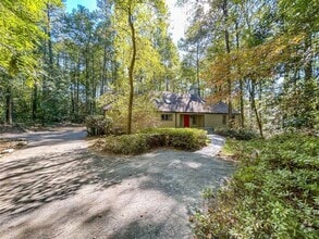 Building Photo - 6480 Burdett Dr NW