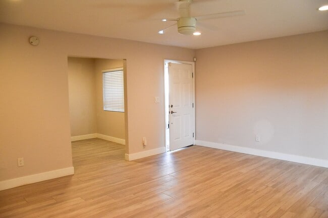 Building Photo - La Veta (830-836)