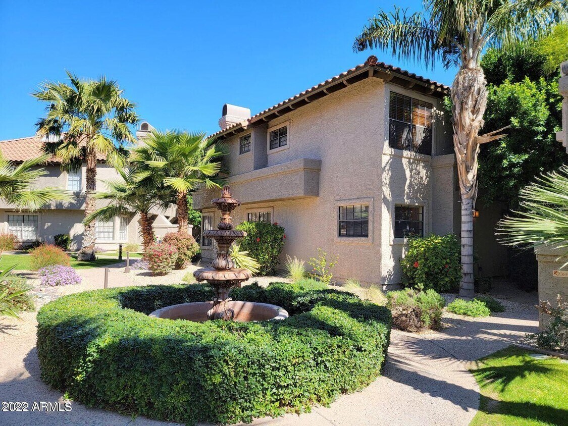 Foto principal - 10017 E Mountain View Rd