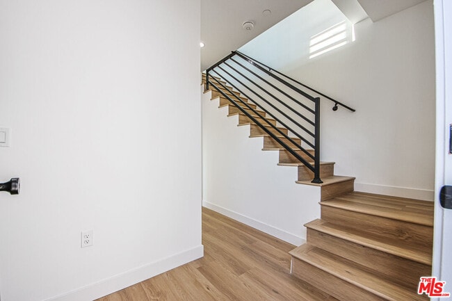 Foto del edificio - 11443 Hatteras St