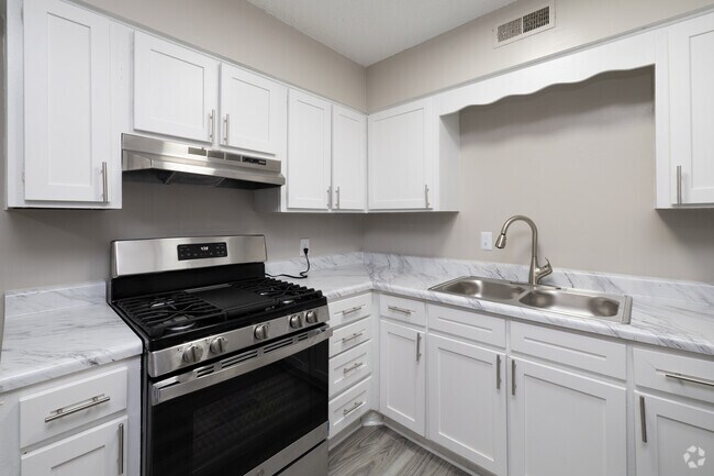 3 habitaciones, 1,5 baños, 1020 pies cuadrados, cocina - Quail pointe - SMP