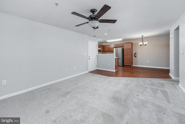 Building Photo - 1122 Tristram Cir