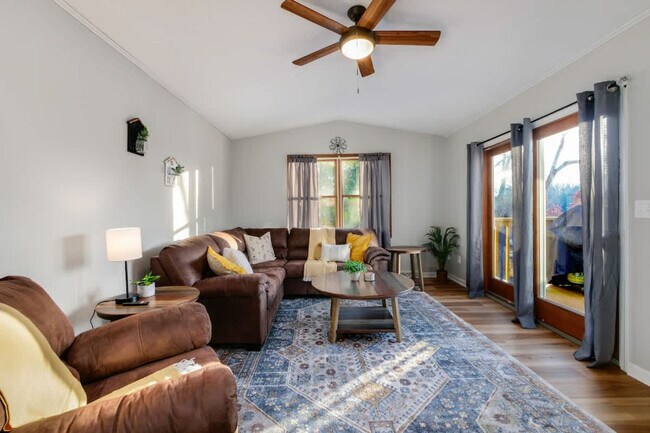 Foto del edificio - 4544 Erie Ave NW