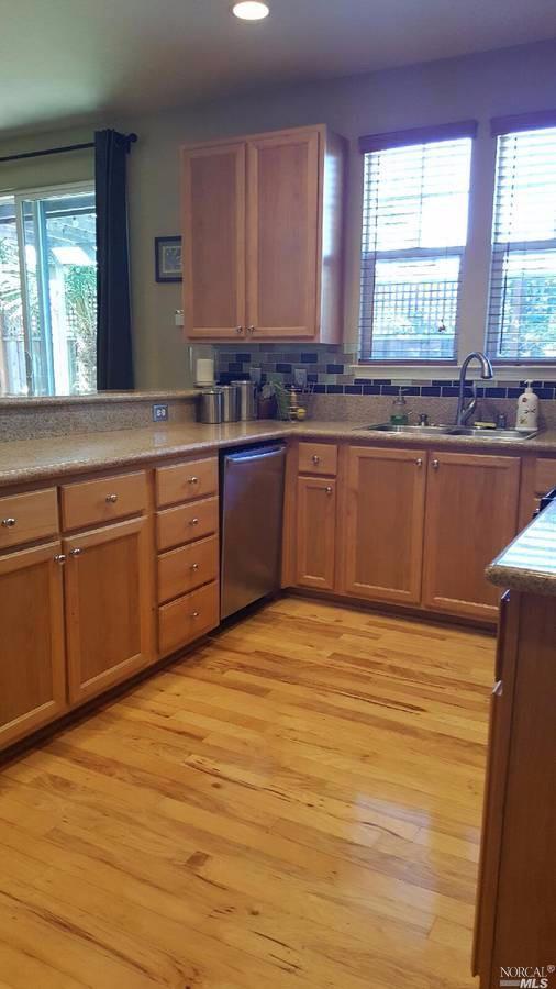 6927 Santero Way, Cotati, CA 94931 Townhome Rentals in Cotati CA