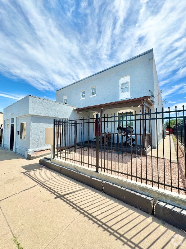Building Photo - 1230 E Evans Ave