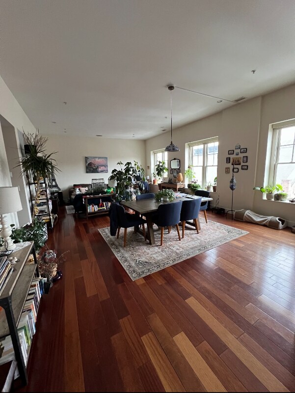 Foto principal - 520 Harrison Ave