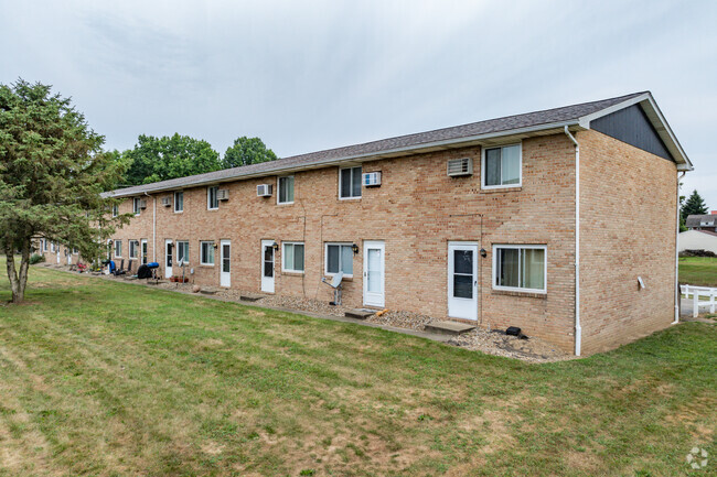 Building Photo - Chapel Street Town Homes