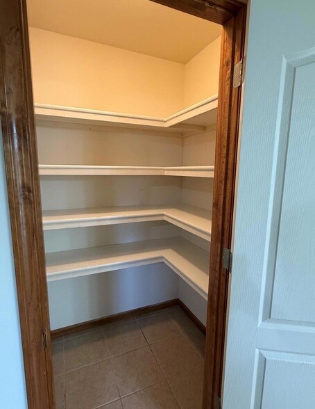 Foto del edificio - 2602 McClure Dr