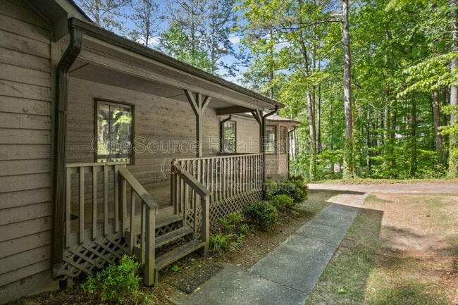 Building Photo - 195 Cross Brook Dr