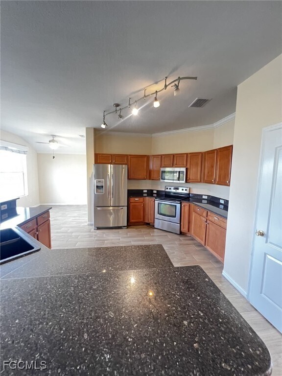 Foto del edificio - 2637 NW 26th Pl