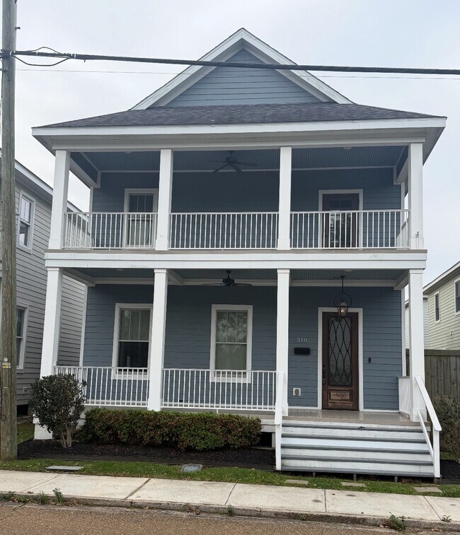 Building Photo - 510 Mill St