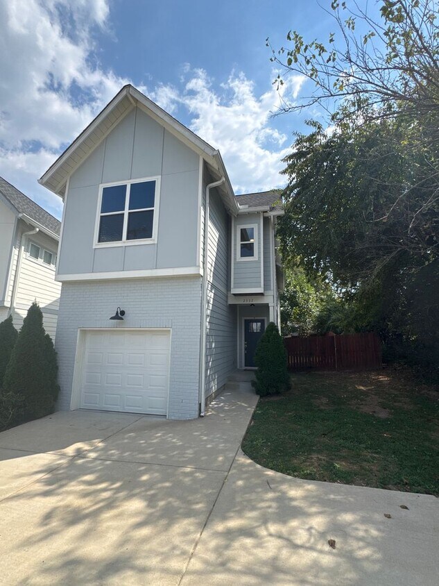 ? Special Offer: Apply and be approved by ... - Stunning 3BR/2BA Home with Garage & Backya...