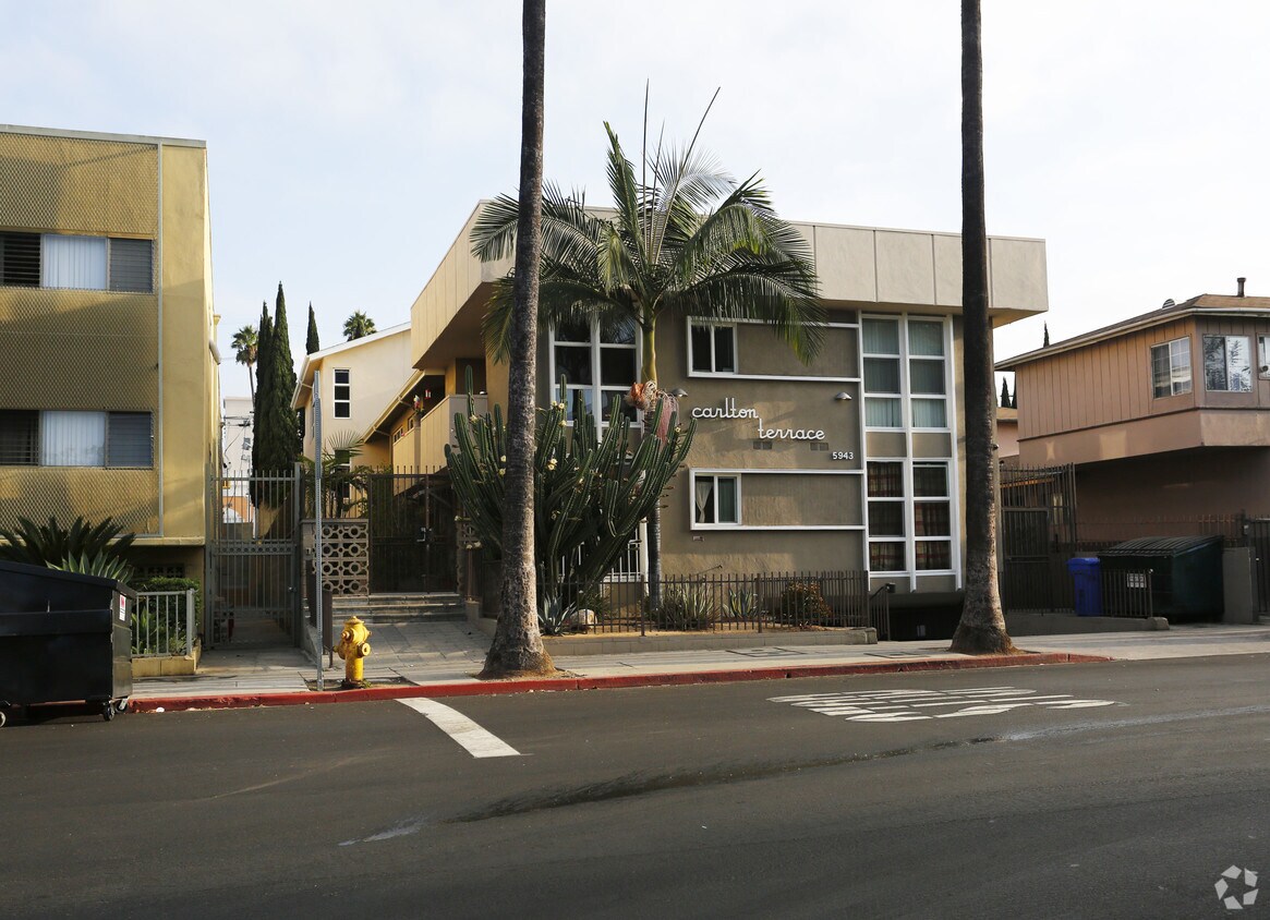 Building - 5943 Carlton Way