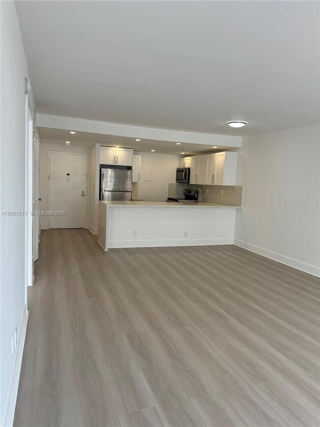 Foto del edificio - 16710 NE 9th Ave