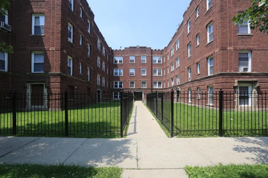 Foto principal - 4730 N Whipple St