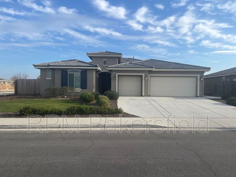 Foto principal - 15205 Kingsbury Ct