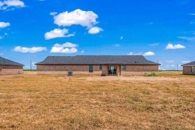 Building Photo - New Construction Home In Idalou ISD!