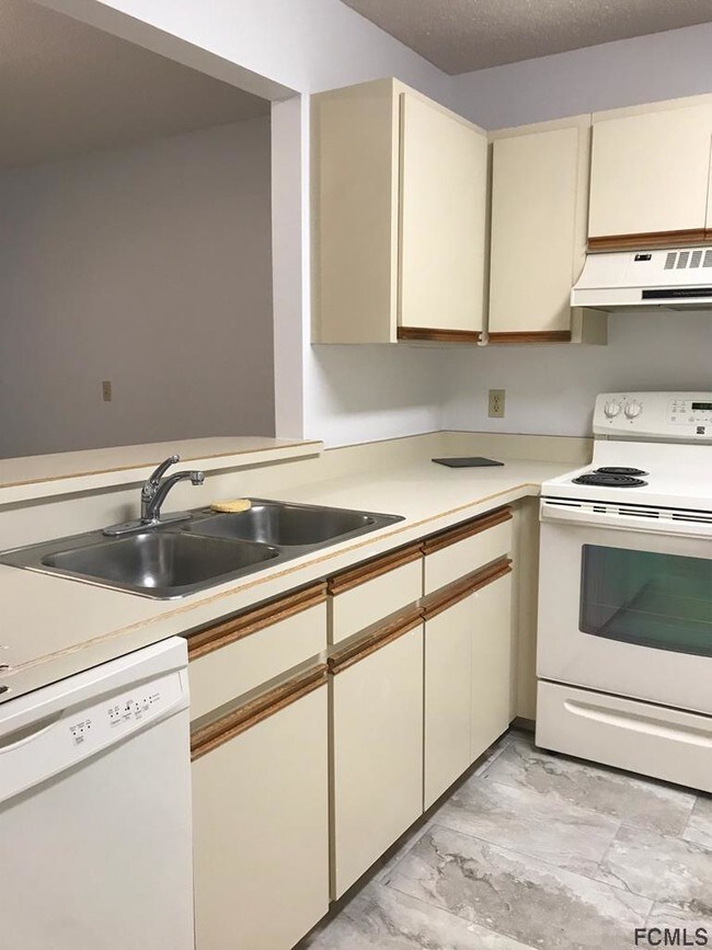 36 Kings Colony Ct, Palm Coast, FL 32137 Townhome Rentals in Palm Coast FL