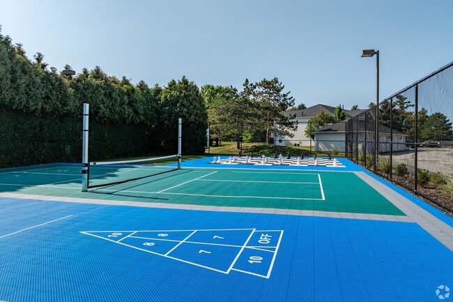 Building Photo - The Residence at Barrington