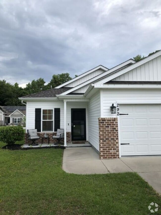 Building Photo - 292 Clearwater Dr