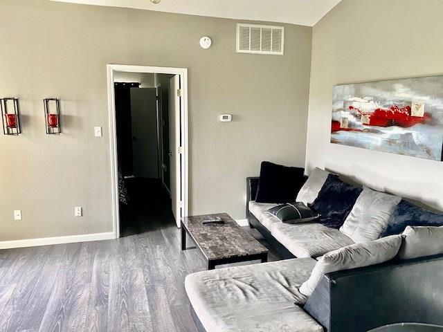 Foto principal - 4113 Esters Rd