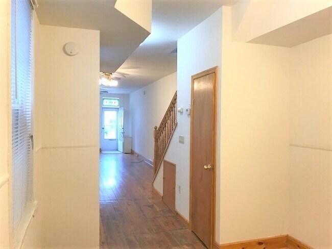 Building Photo - 3031 Elliott St