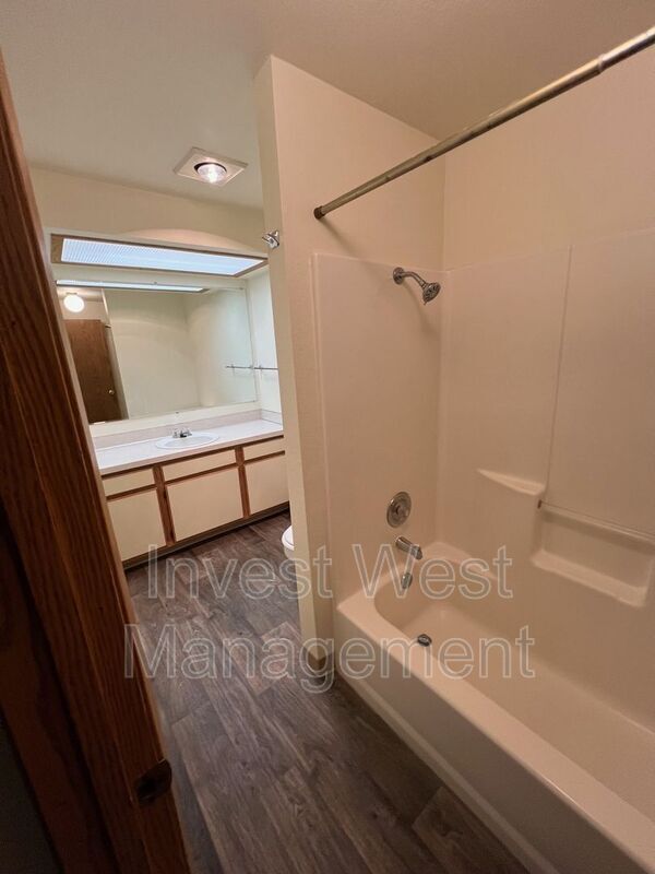 Foto del edificio - 12514 SE 7th St