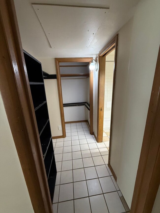 Interior Photo - Beartown Flats