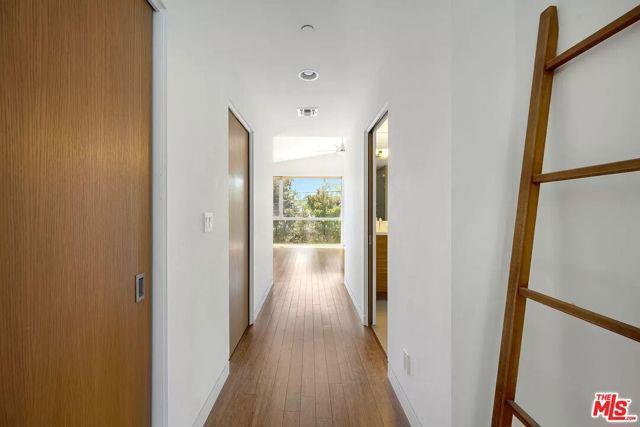 Foto del edificio - 547 Huntley Dr
