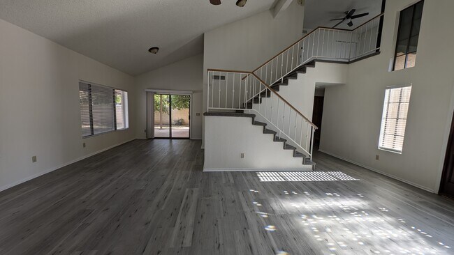 Building Photo - 17407 N 56th Pl