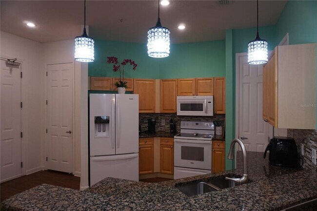 Foto del edificio - 719 Terrace Ridge Cir