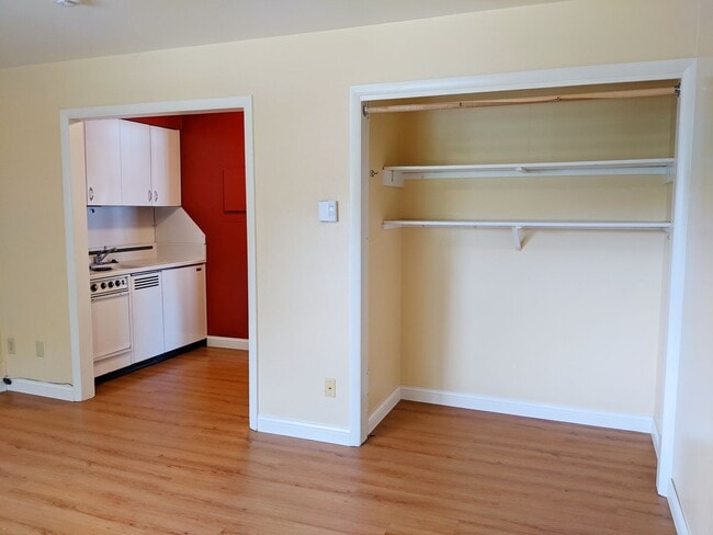 Building Photo - Sassafras Apartments