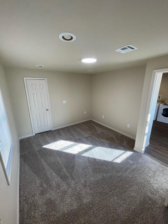 Foto del edificio - 1539 N Heritage Ln