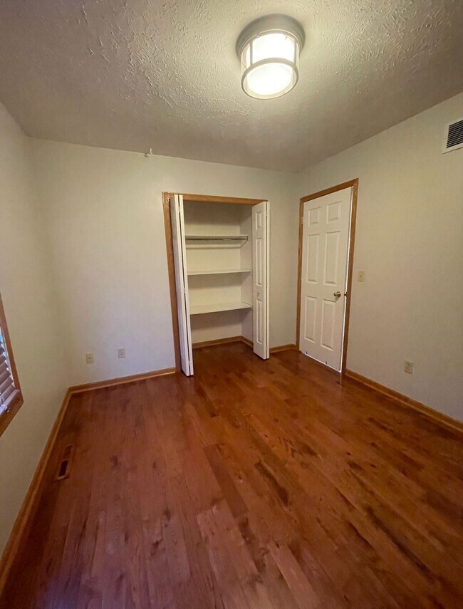 Building Photo - 30706 Springfield Ct
