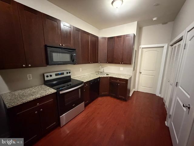 Foto del edificio - 1535 Cecil B. Moore Ave