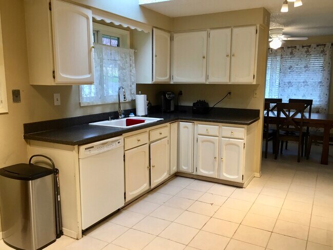 Foto del edificio - 23134 Bland Cir