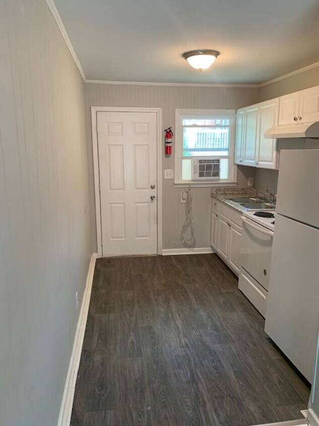 Building Photo - 2 Bed 1 bath Duplex near downtown Greer