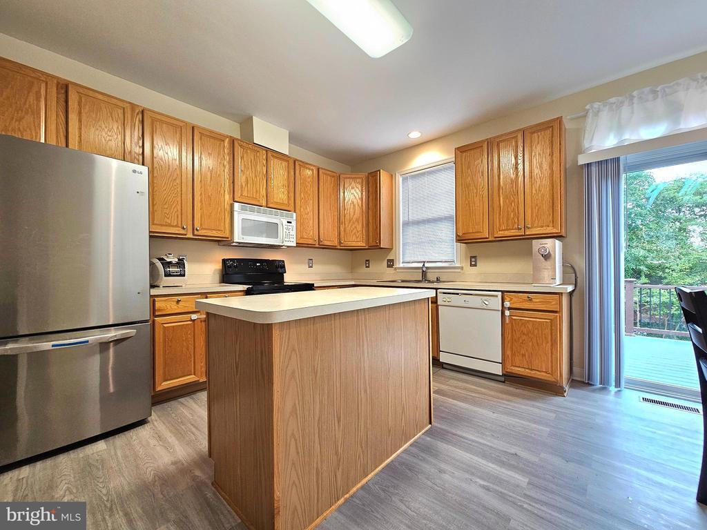 Primary Photo - 8526 Towne Manor Ct