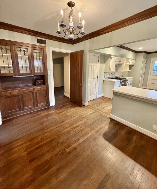 Building Photo - 3209 Mockingbird Ln