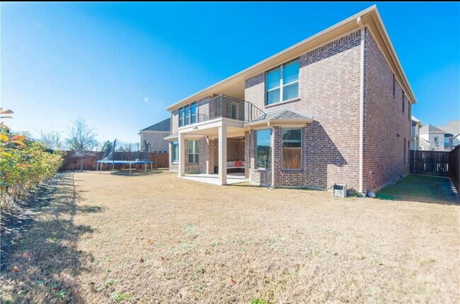 Building Photo - Beautiful, exquisite home in the heart of ...