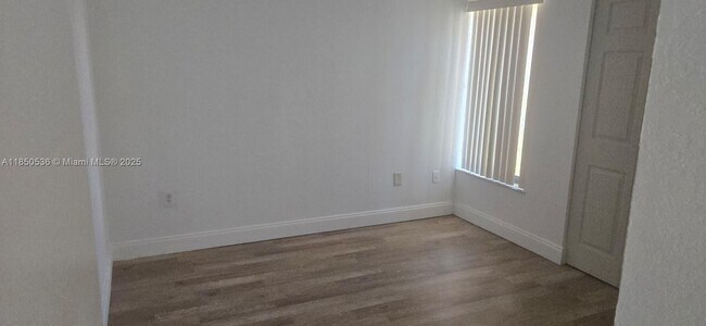 Foto del edificio - 6325 SW 138th Ct