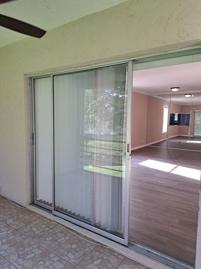 Building Photo - 2929 Zorno Way